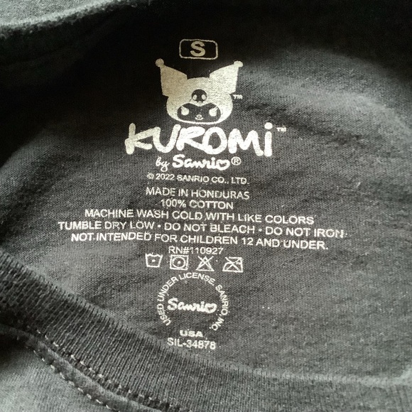 Kuromi tee size small - Picture 3 of 3